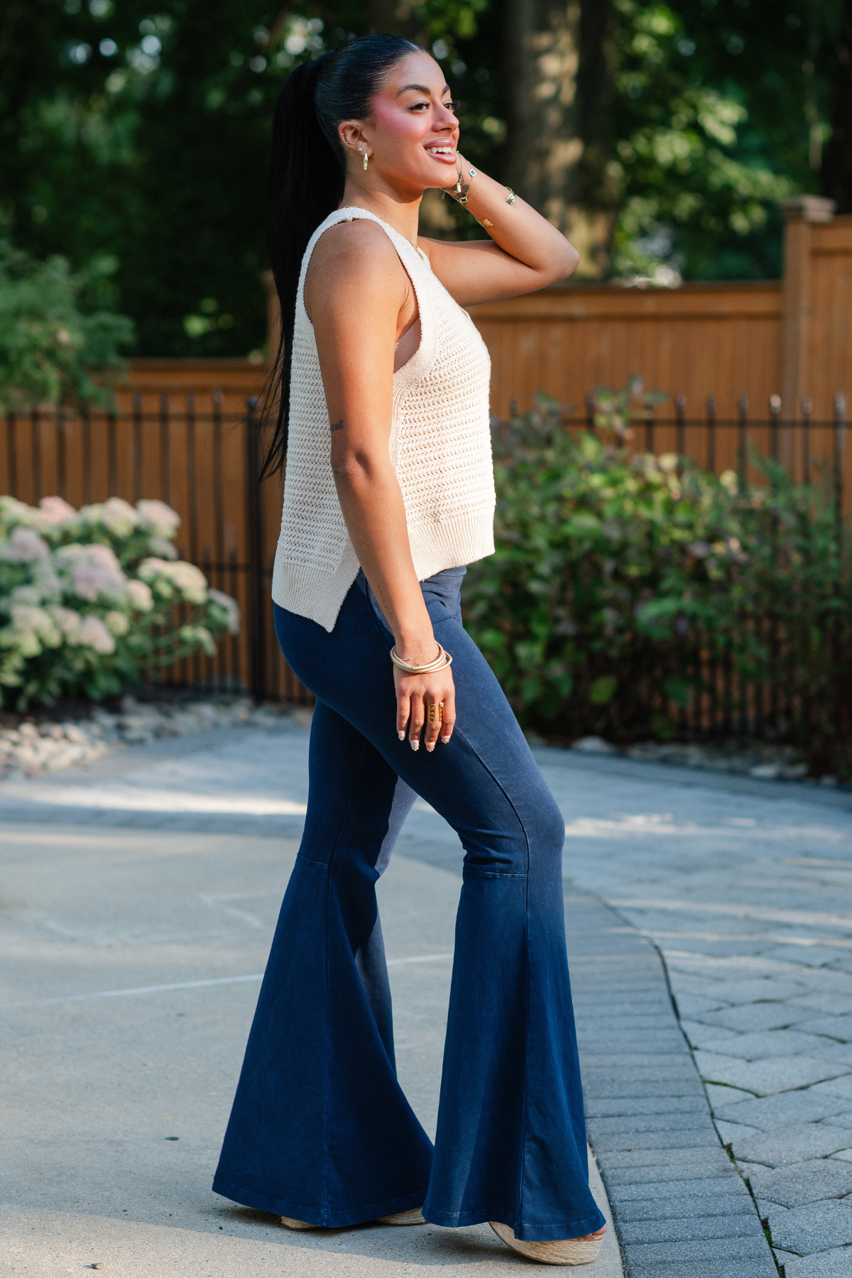 Knit V Neck Sleeveless Top