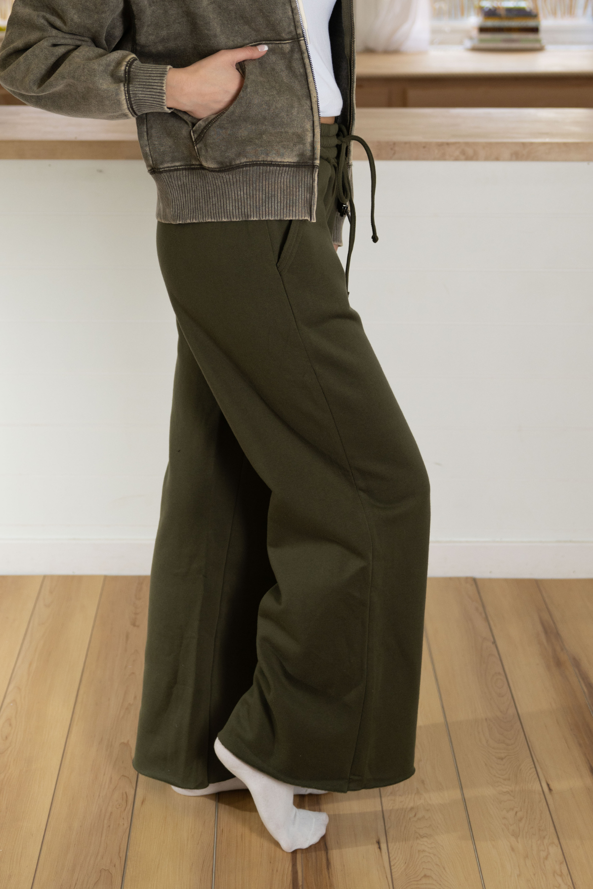 Fleece Exposed Hem Sweats